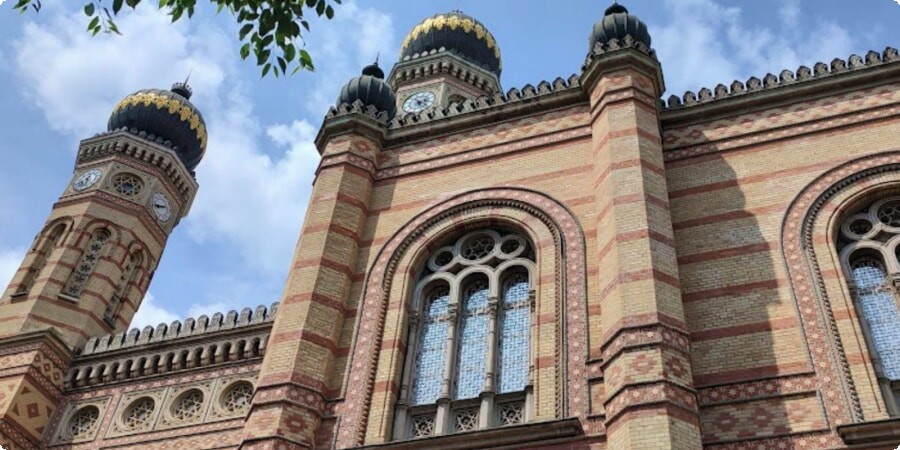 Historical Context: Understanding the Significance of the Dohány Street Synagogue